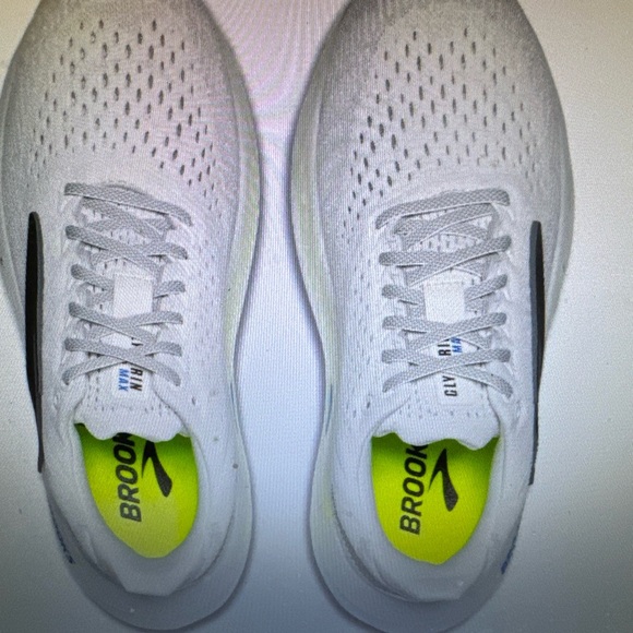 brand new brooks glycerin max size 8 9.5 and 10! msrp $200 - Picture 6 of 6
